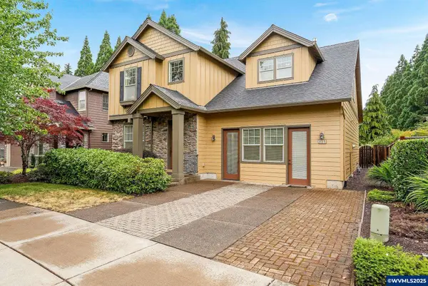 885  North Pointe Dr NW, Albany, OR 97321