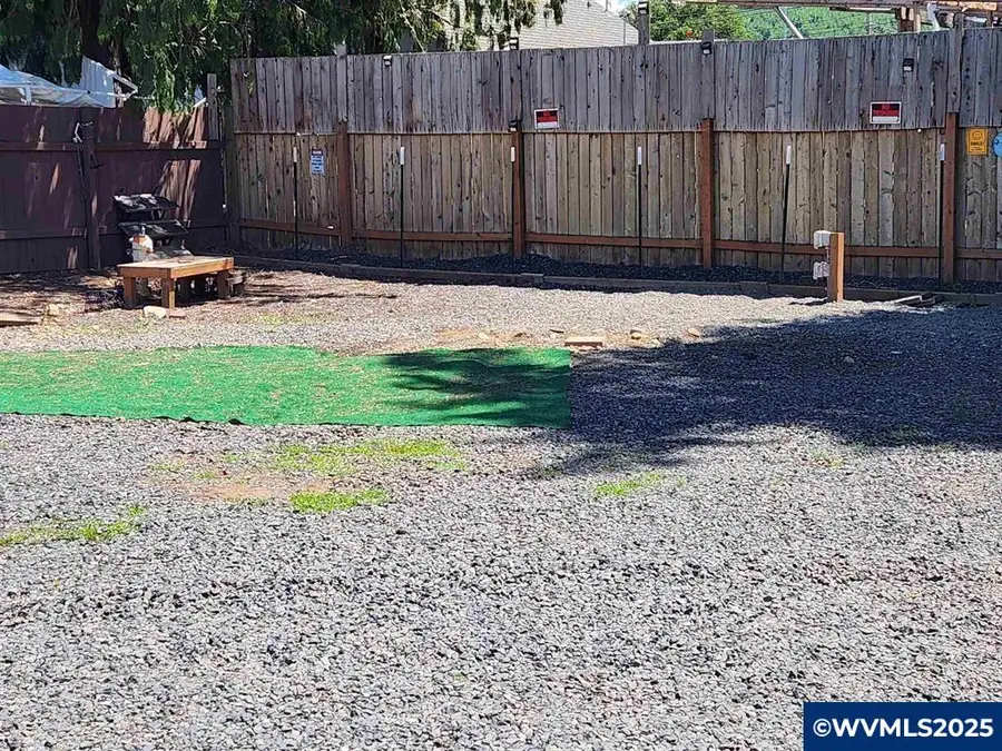 2123  Main St, Sweet Home, OR 97386 - Image #3