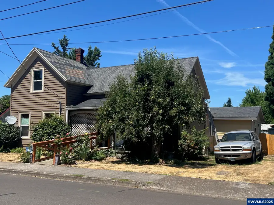 810  Taylor St, Mount Angel, OR 97362 - Image #2