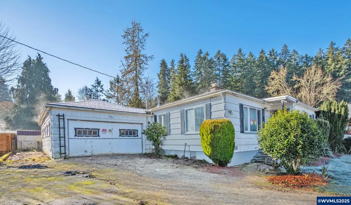 757  Birch St, Sweet Home, OR 97386 - Image #1
