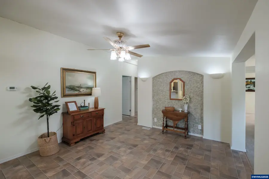 698  Royalty Cir NE, Salem, OR 97301 - #2