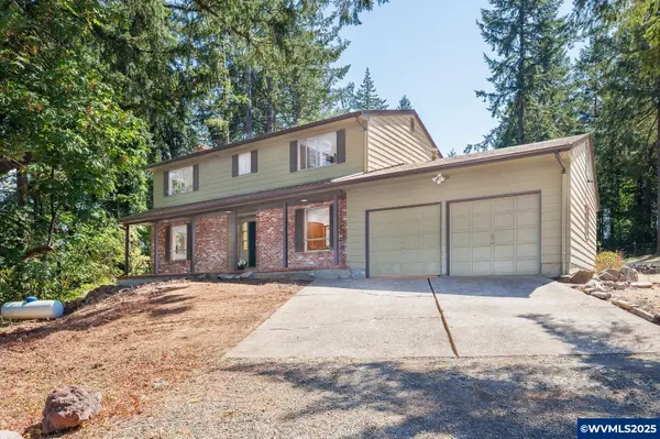 24358  Queen Anne Dr, Philomath, OR 97370