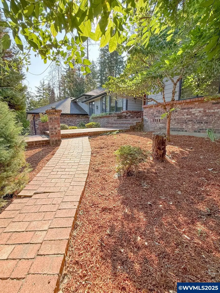 30992  Echo Hills Ter, Lebanon, OR 97355 - #3