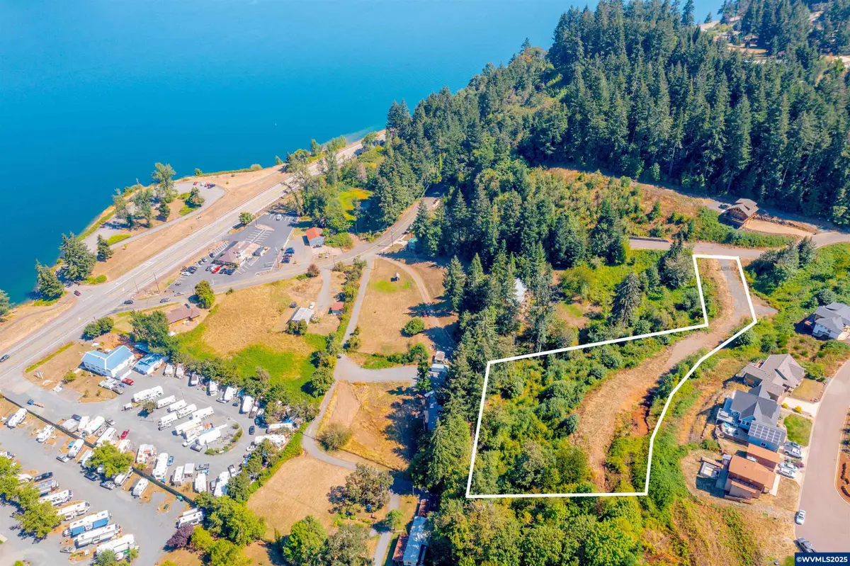 6332  Lake Pointe Wy, Sweet Home, OR 97386 - Image #1