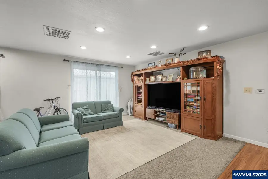 1664 SW SESAME St, McMinnville, OR 97128 - Image #2
