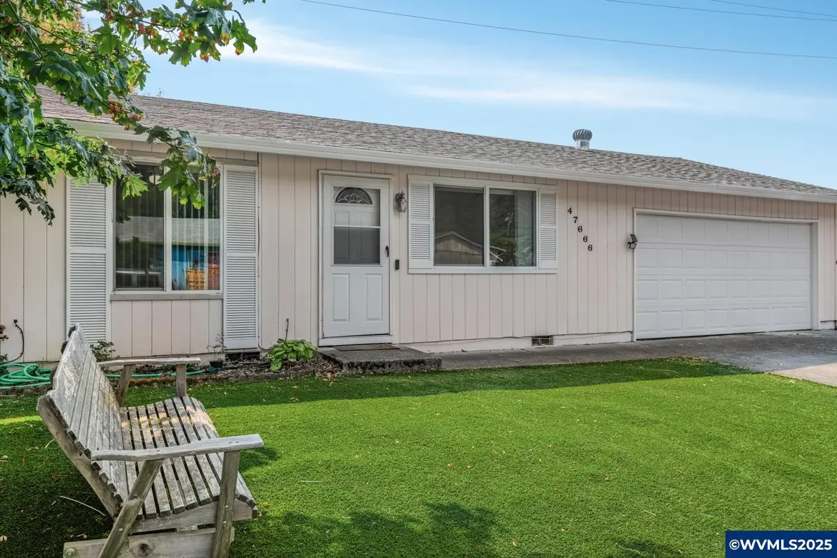 47666 W 1ST St, Oakridge, OR 97463 - Image #1