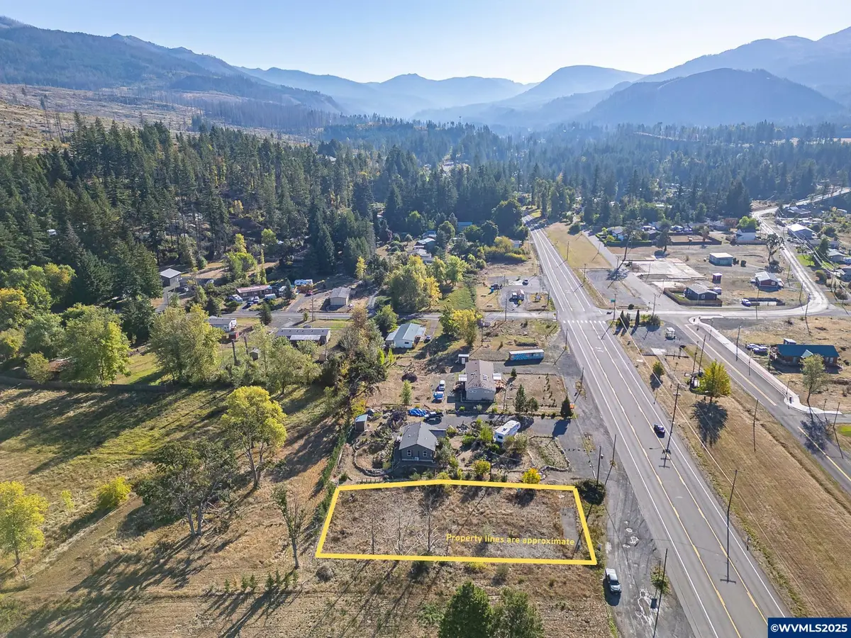 212  North Santiam Hwy SE, Gates, OR 97346 - Image #1