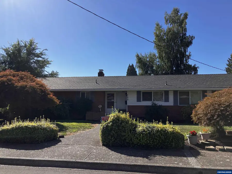 700 NW 18th Pl, McMinnville, OR 97128 - Image #2