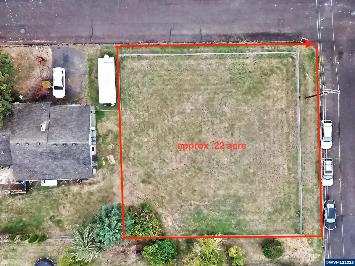 724 SW Edmunston St, McMinnville, OR 97128 - #1