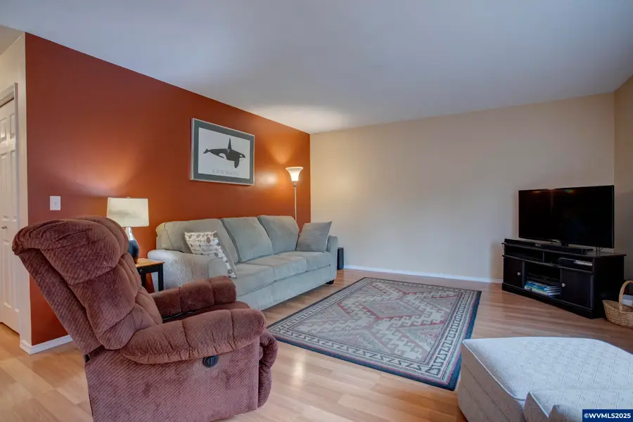 1212 SE Seaport Cir, Corvallis, OR 97333 - Image #3