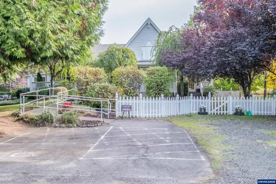 209  Templeton St, Brownsville, OR 97327 - Image #2