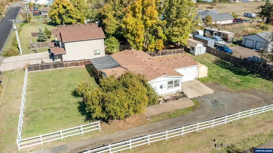 807 N 12th St, Philomath, OR 97370 - Image #3