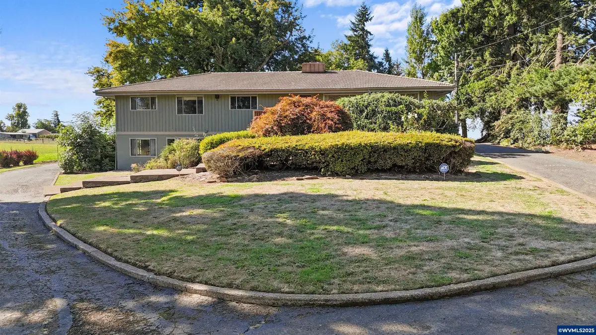 15895  Old Butteville Rd NE, Woodburn, OR 97071 - Image #1