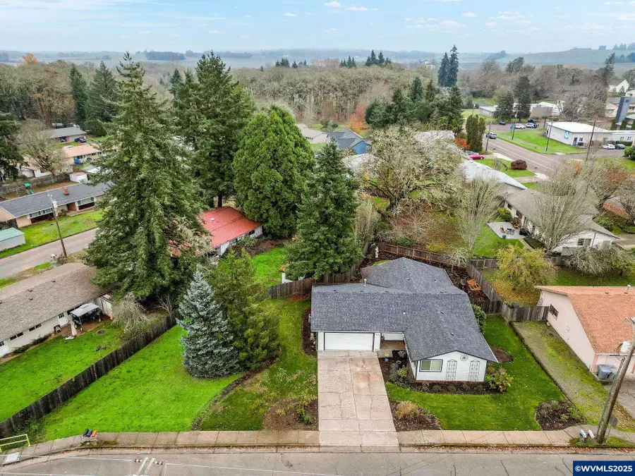 4120 NE Laurel Dr, Corvallis, OR 97330 - Image #2