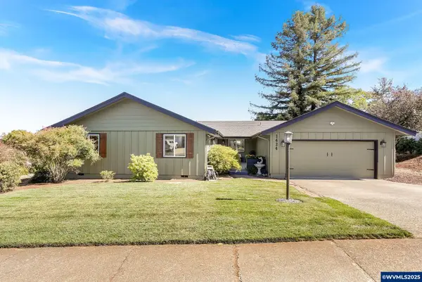 1424  35th Av NW, Salem, OR 97304