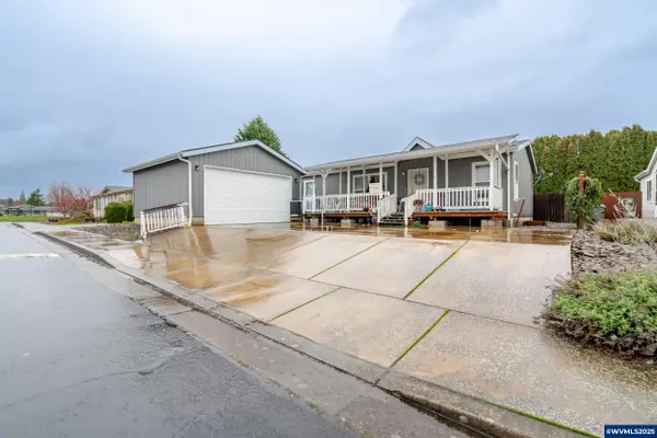 610  Vaughan (#11) Ln, Lebanon, OR 97355