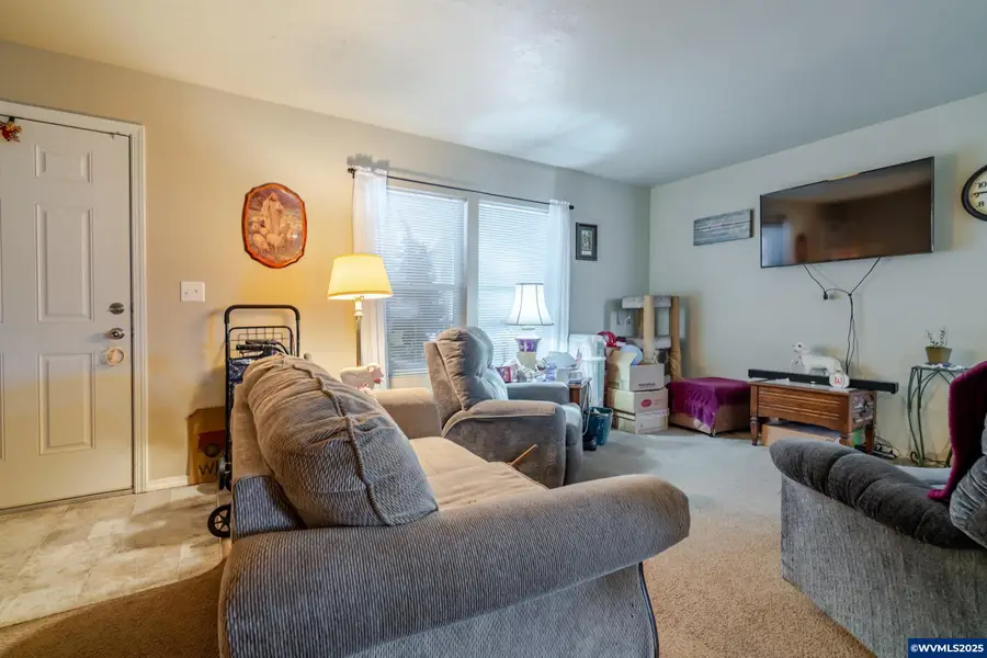 610  Vaughan (#11) Ln, Lebanon, OR 97355 - Image #3