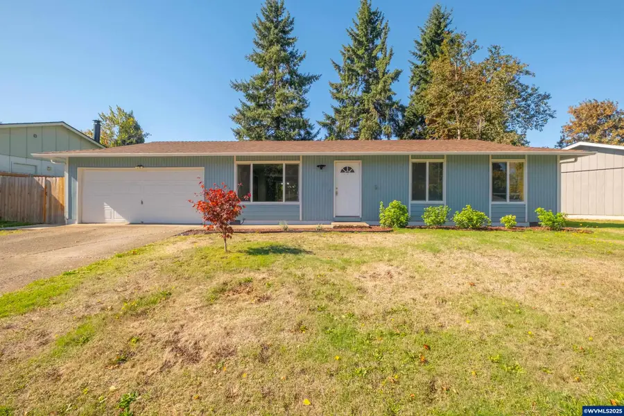 5555  Red Leaf Dr S, Salem, OR 97306 - Image #2