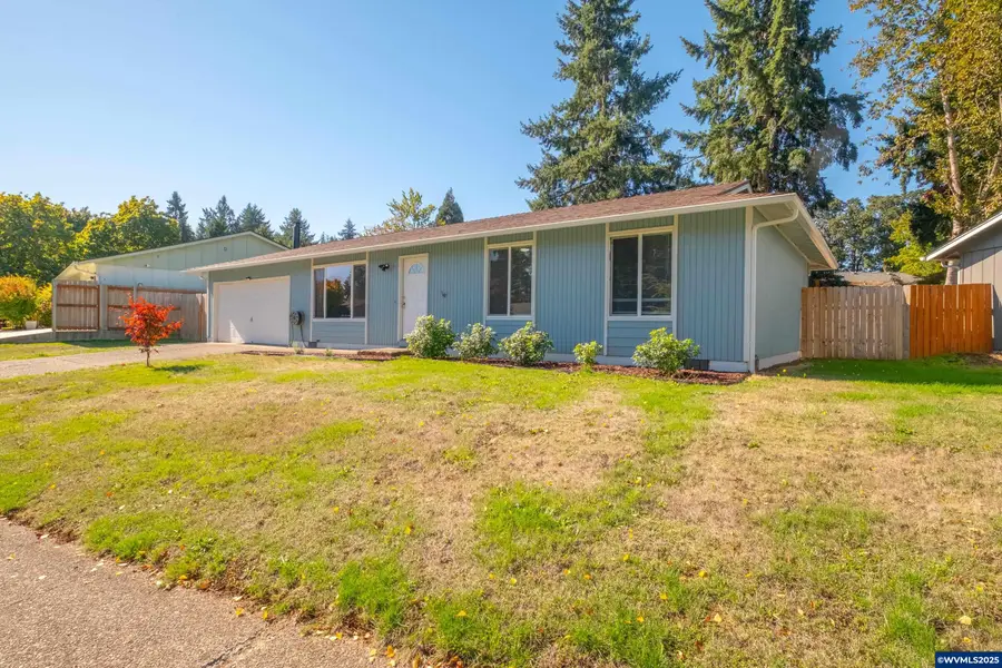 5555  Red Leaf Dr S, Salem, OR 97306 - Image #3