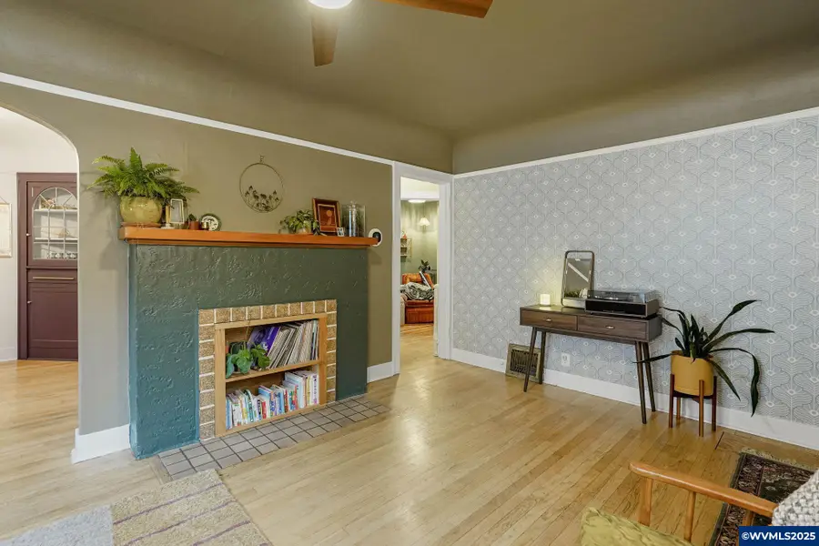 1575  19th St NE, Salem, OR 97301 - Image #3