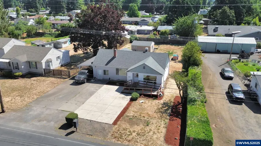 2567  Game Farm Rd, Springfield, OR 97477 - Image #2