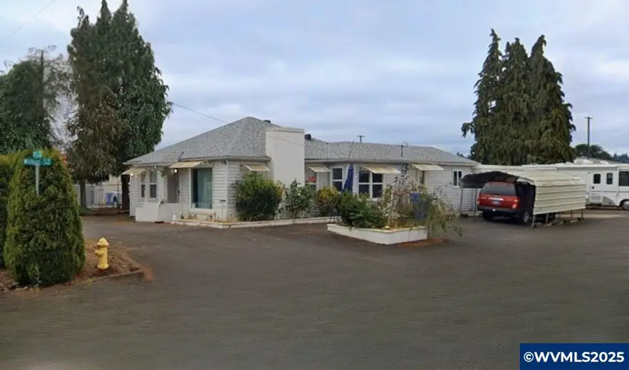 1305  20Th St SE, Salem, OR 97302 - Image #2