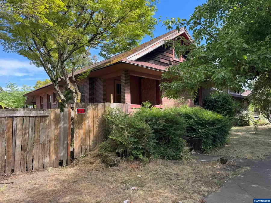 240 SE Davis St, McMinnville, OR 97128 - Image #3