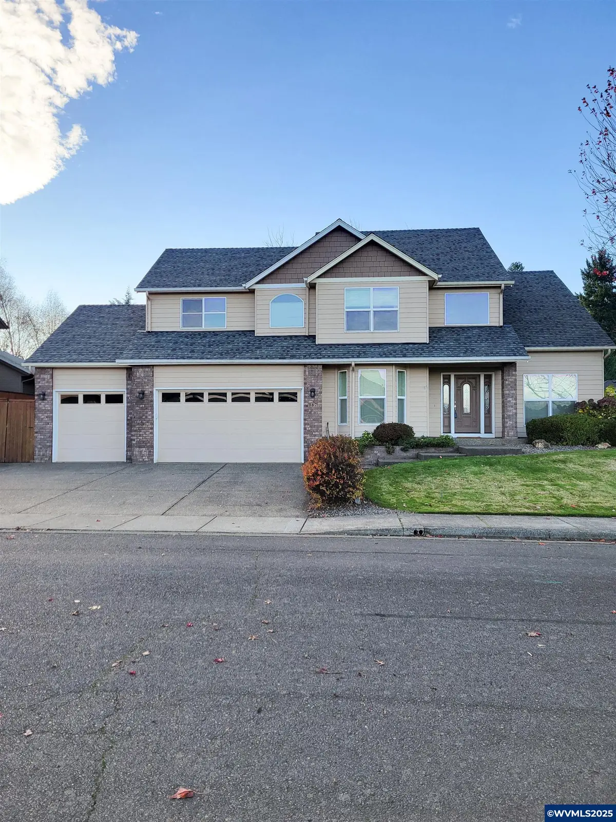 387 NE Rose Tree Dr, Sublimity, OR 97385 - Image #1