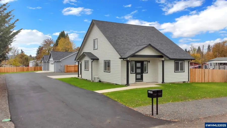 1090  38Th Av, Sweet Home, OR 97386 - Image #2