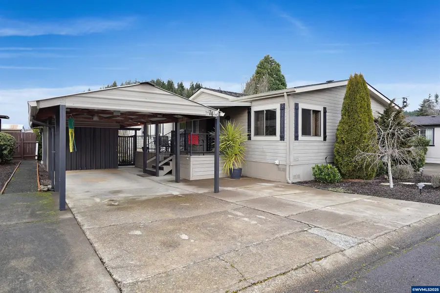 1307 S Water St, Silverton, OR 97381 - Image #2