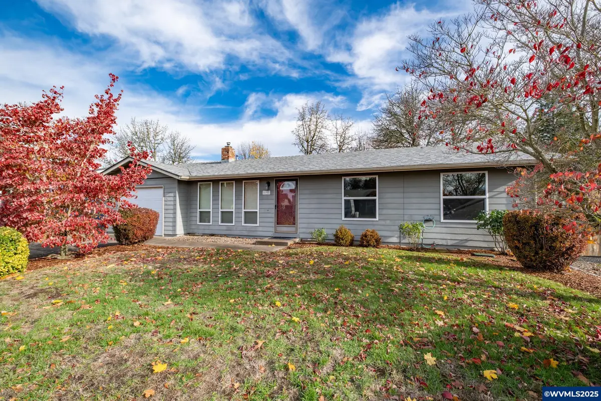 695 S 16th St, Lebanon, OR 97355 - Image #1