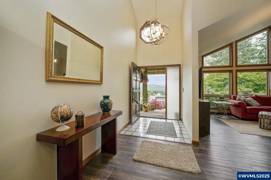 3586  Cherokee Dr S, Salem, OR 97302 - Image #3