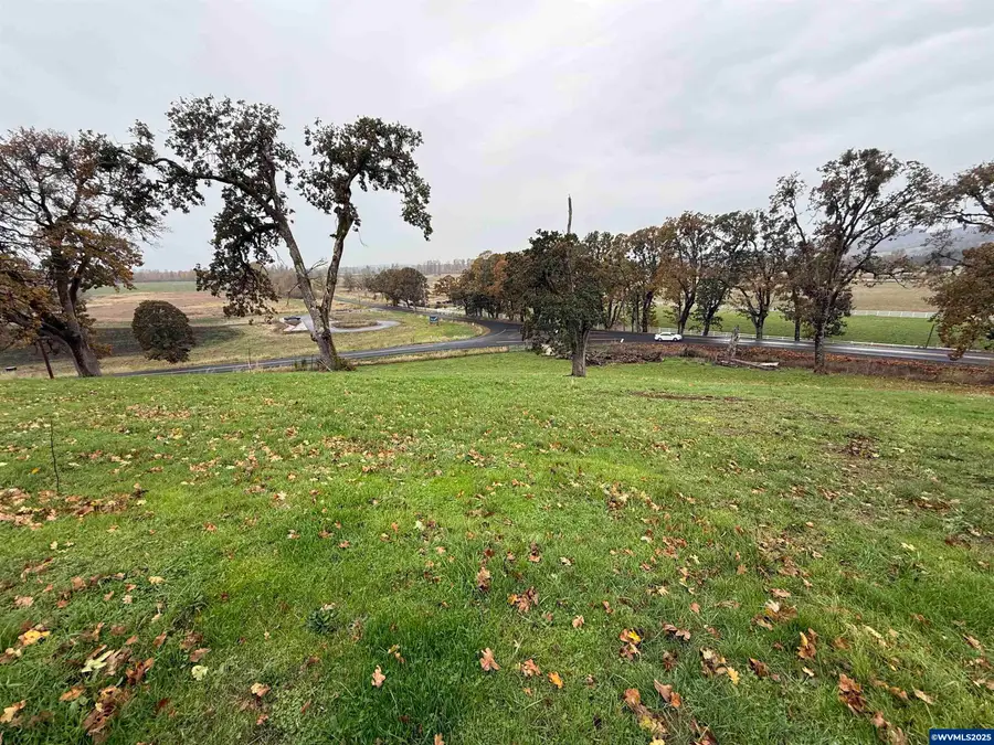 365  Lookout Ln SE, Jefferson, OR 97352 - Image #2