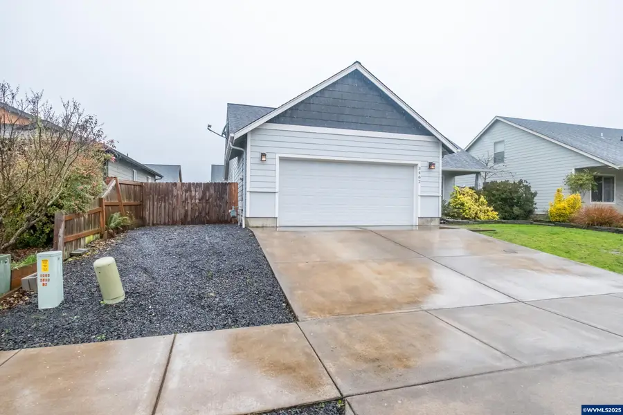 3462  Bald Eagle Dr, Lebanon, OR 97355 - Image #3