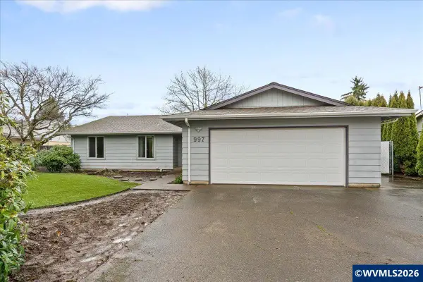 997  Julie St N, Keizer, OR 97303