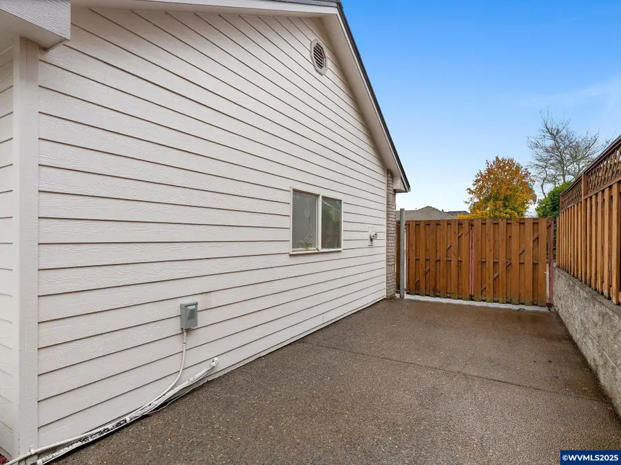 1645  Diamond Peak Ct NW, Salem, OR 97302 - Image #3