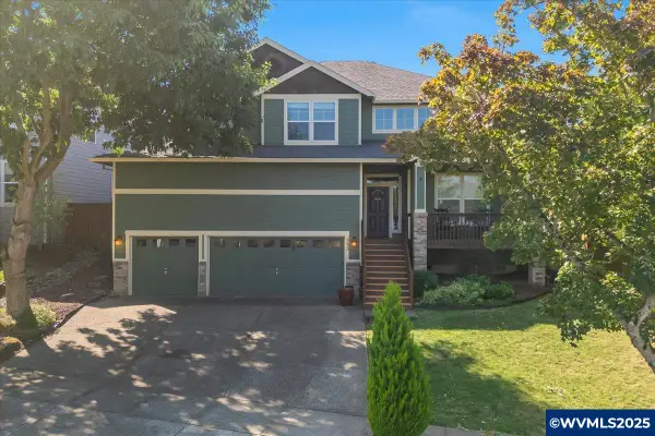 393  Stellers Eagle St NW, Salem, OR 97304