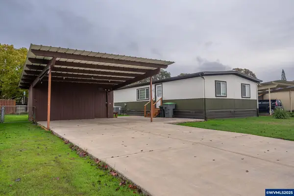 1419 NW 8th St, McMinnville, OR 97128