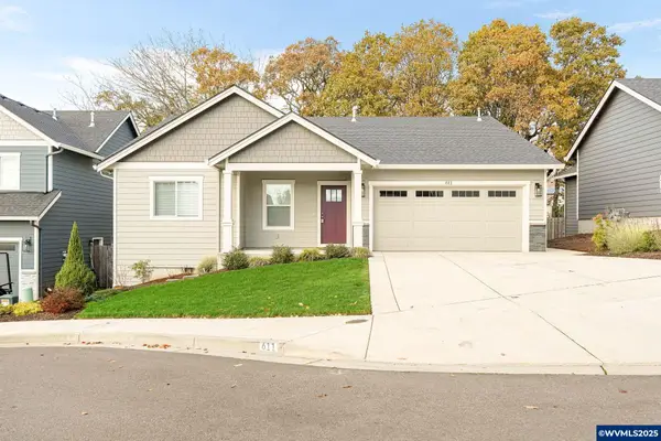 611  Jared Valley St SE, Salem, OR 97306