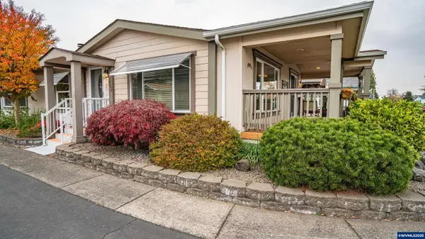 663  Royalty Cir NE, Salem, OR 97301