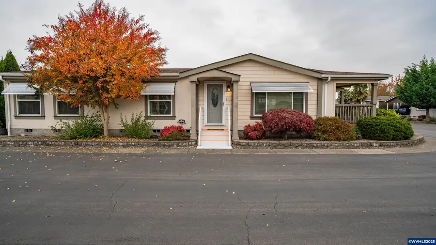 663  Royalty Cir NE, Salem, OR 97301 - Image #2