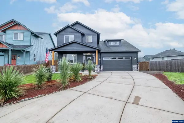 1024  Robbins Ct, Lebanon, OR 97355