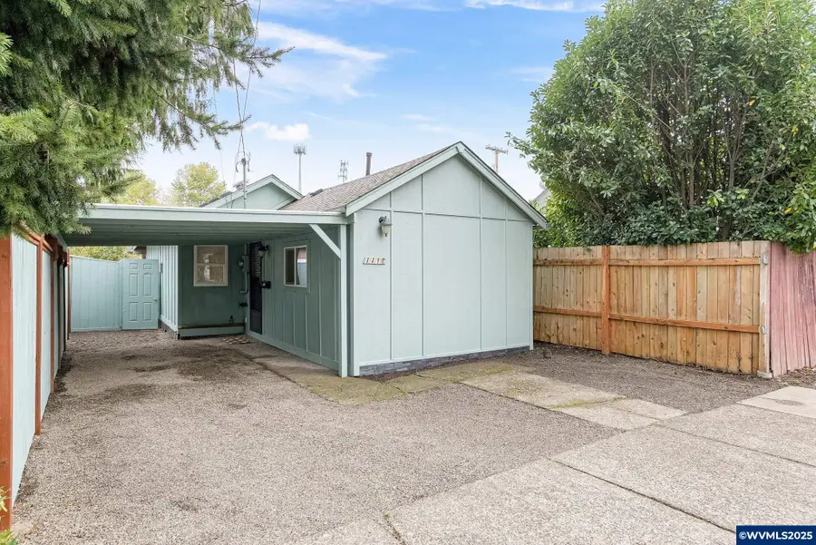 1116 NE Irvine St, McMinnville, OR 97128 - Image #2