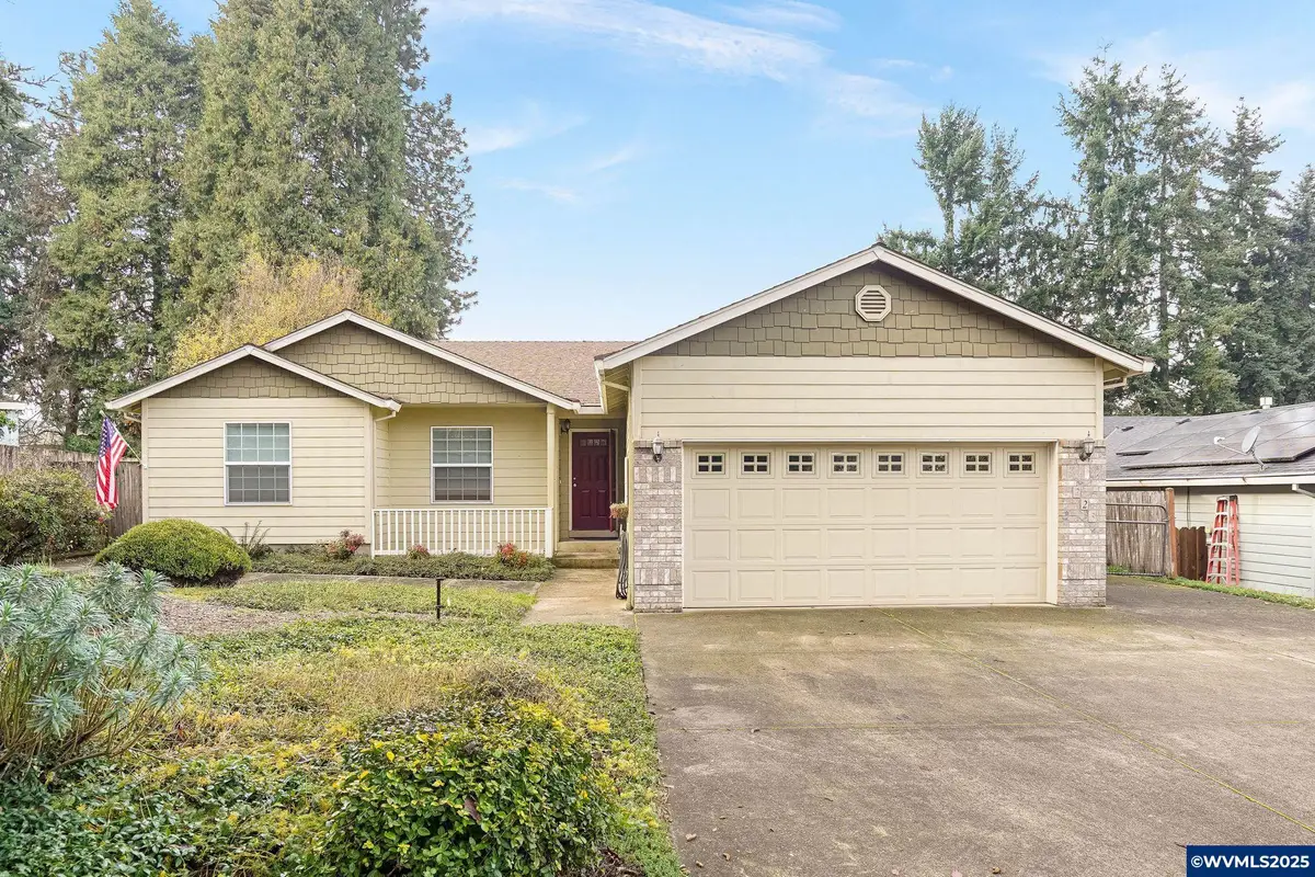 223  Penni Ln, Silverton, OR 97381 - Image #1