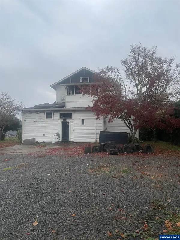 363 NE Birch St, Mill City, OR 97360