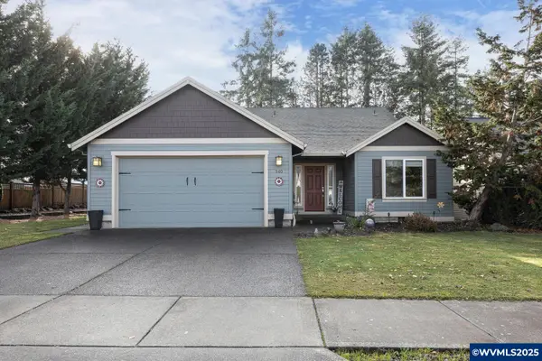 940  Hayes St, Mt Angel, OR 97362