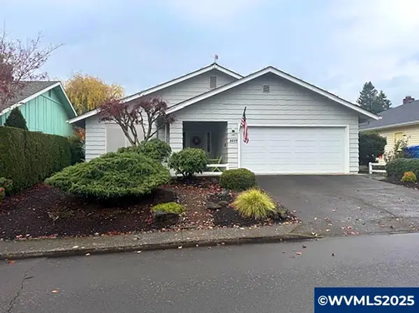 3235  Oakcrest Dr NW, Salem, OR 97304