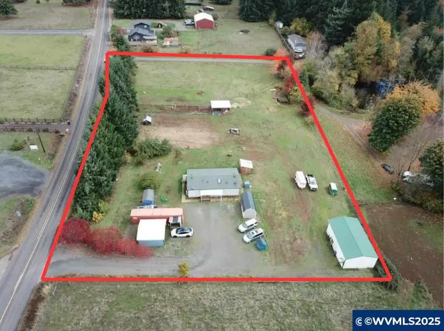 34125 E Lacomb Rd, Lebanon, OR 97355 - Image #3