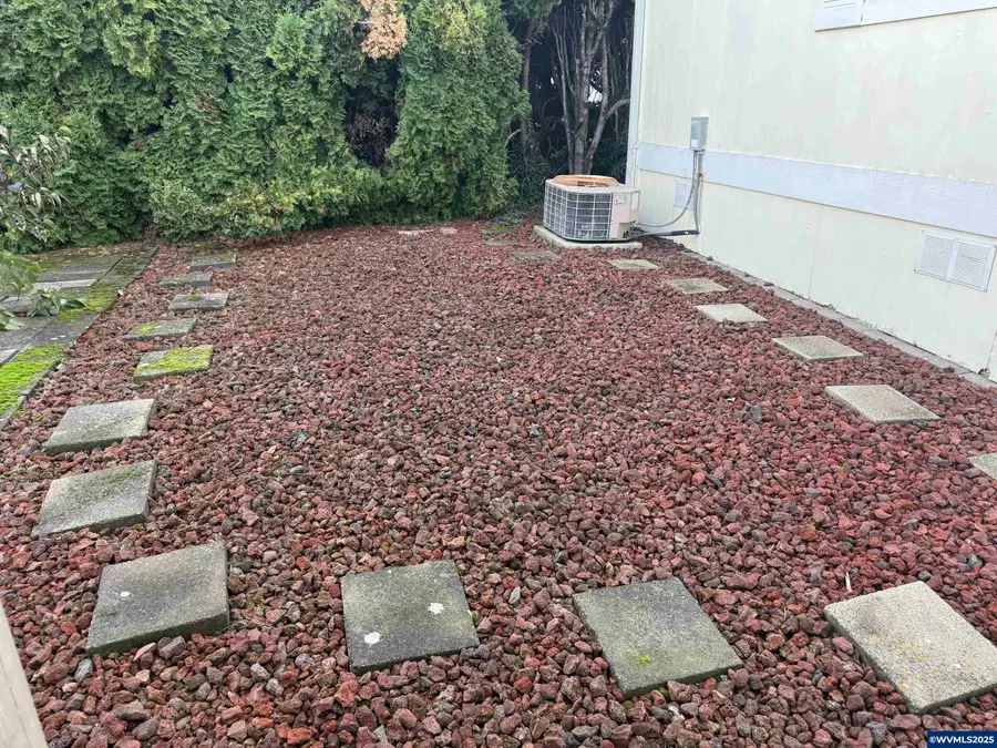 3346  NE Sunnyview Rd St, Salem, OR 97301 - Image #2