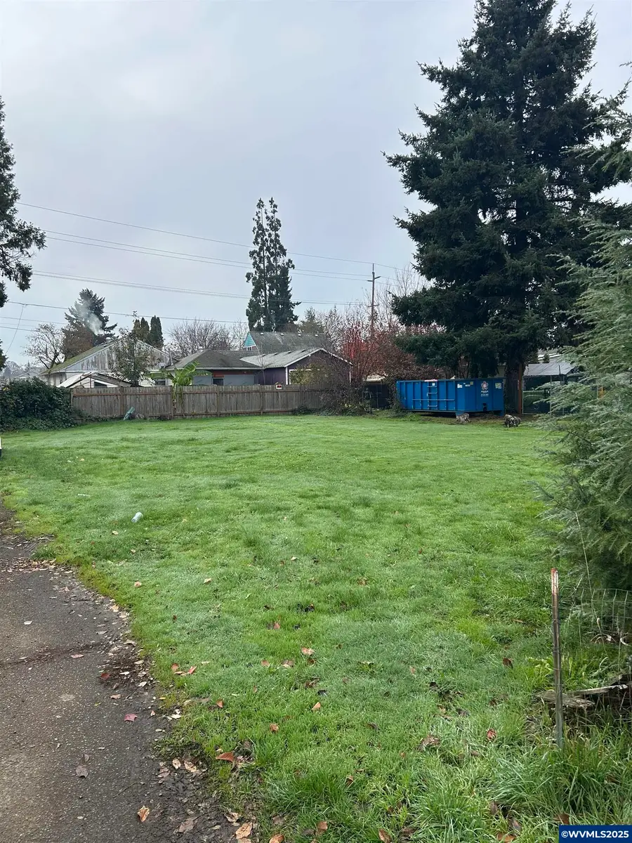 1100  Colonial Av NE, Salem, OR 97301 - Image #2